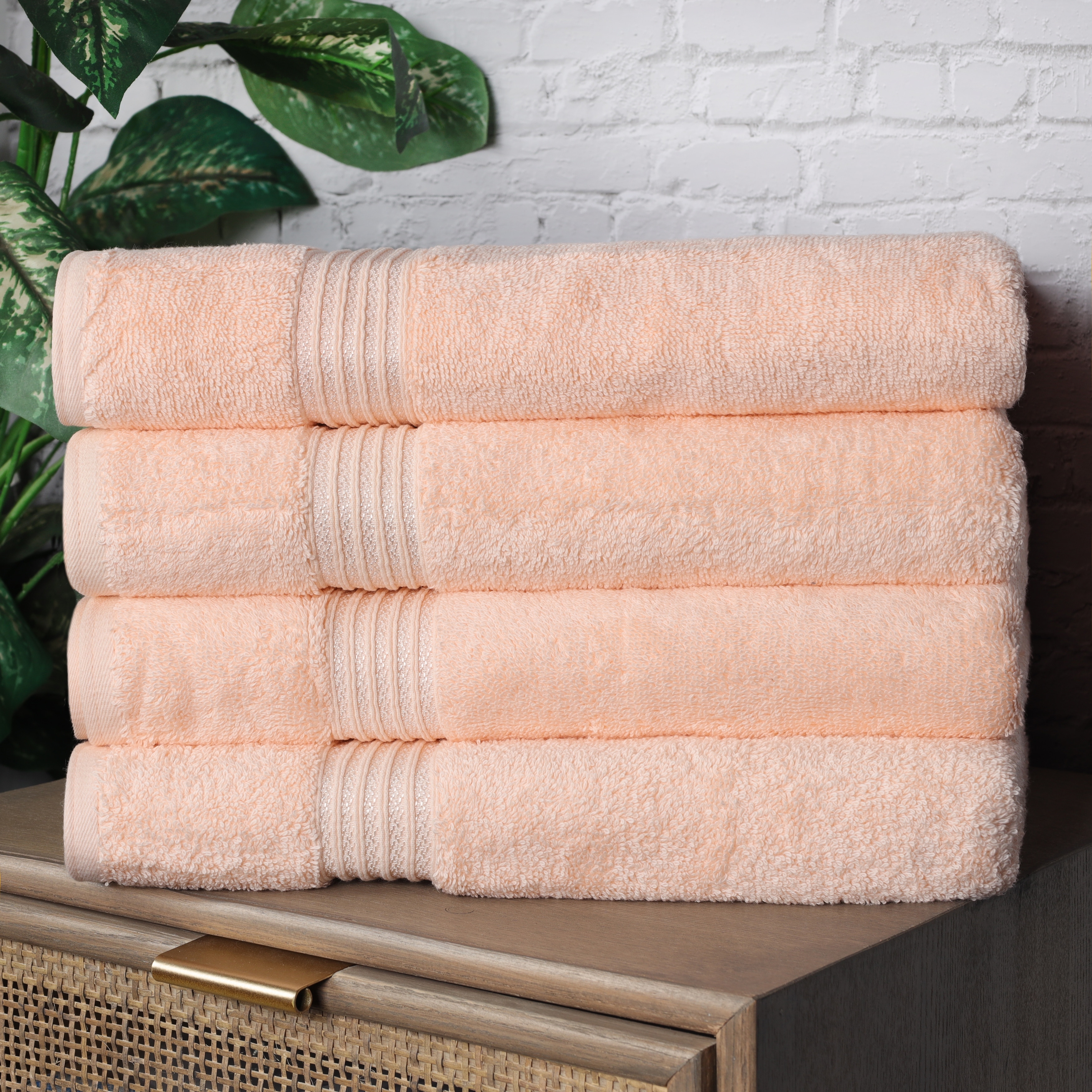 Superior Egyptian Cotton Absorbent Medium Weight Towel - (Set of 4