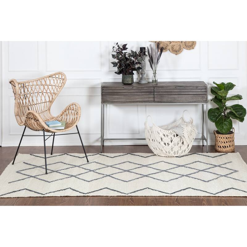 Kingston Ivory with Gray/Blue Diamond Area Rug