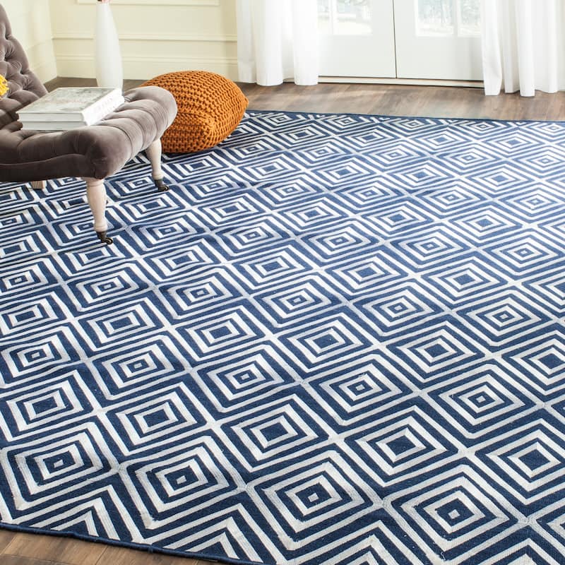 SAFAVIEH Handmade Flatweave Kilim Sevala Wool Rug - 8' x 10' - Navy