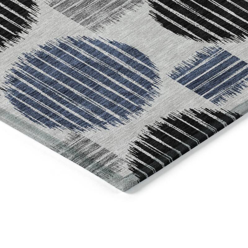 HomeRoots Geometric Transitional Rectangle Outdoor Rug