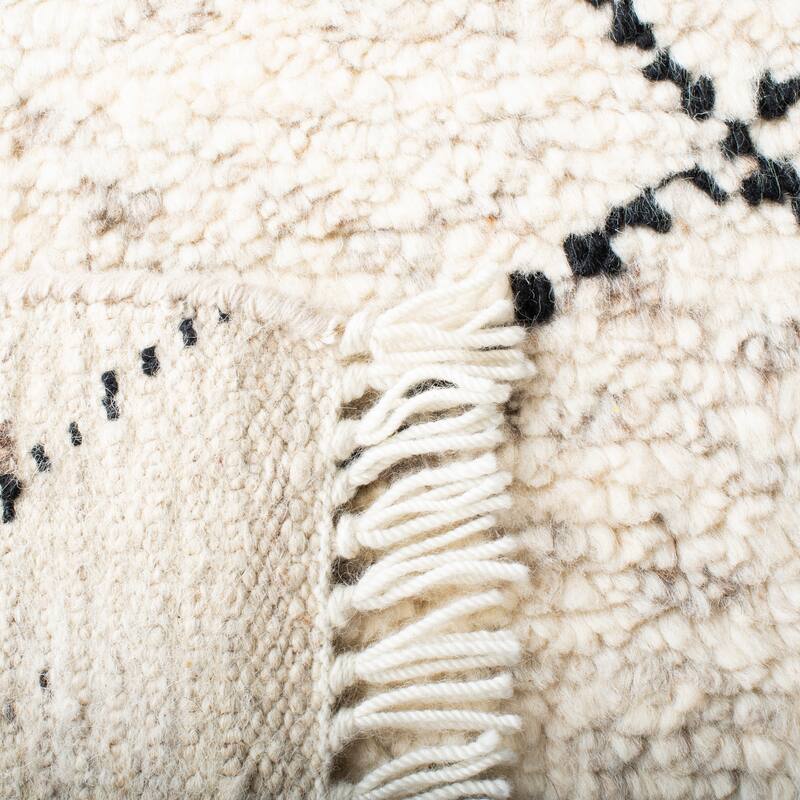 SAFAVIEH Hand-Knotted Casablanca Shag Misi Moroccan Wool Fringe Rug