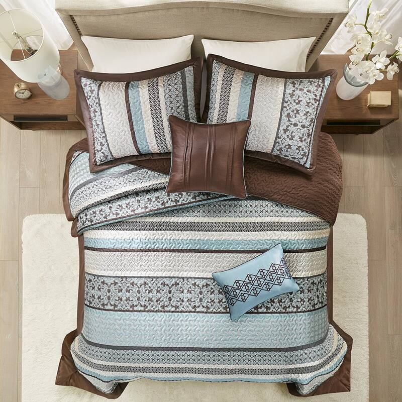 GDF Studio - Princeton 5-Piece Reversible Jacquard Quilt Set with Decorative Pillows