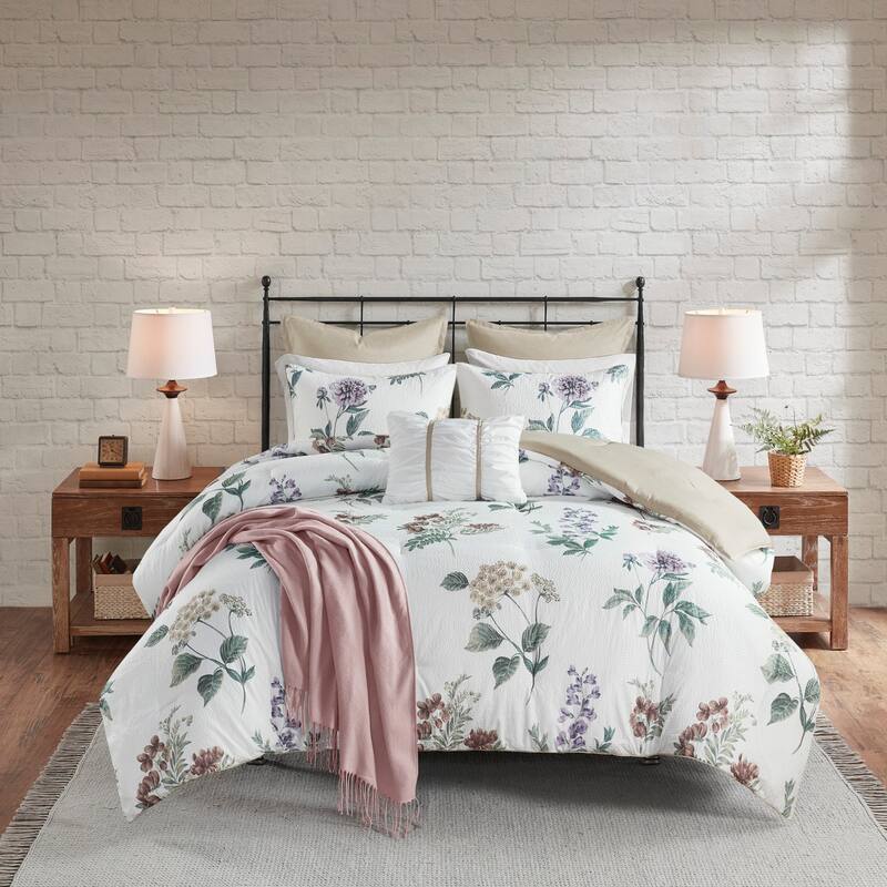 GDF Studio - Zennia 7 Piece Printed Seersucker Comforter Set with Throw Blanket - Multicolor