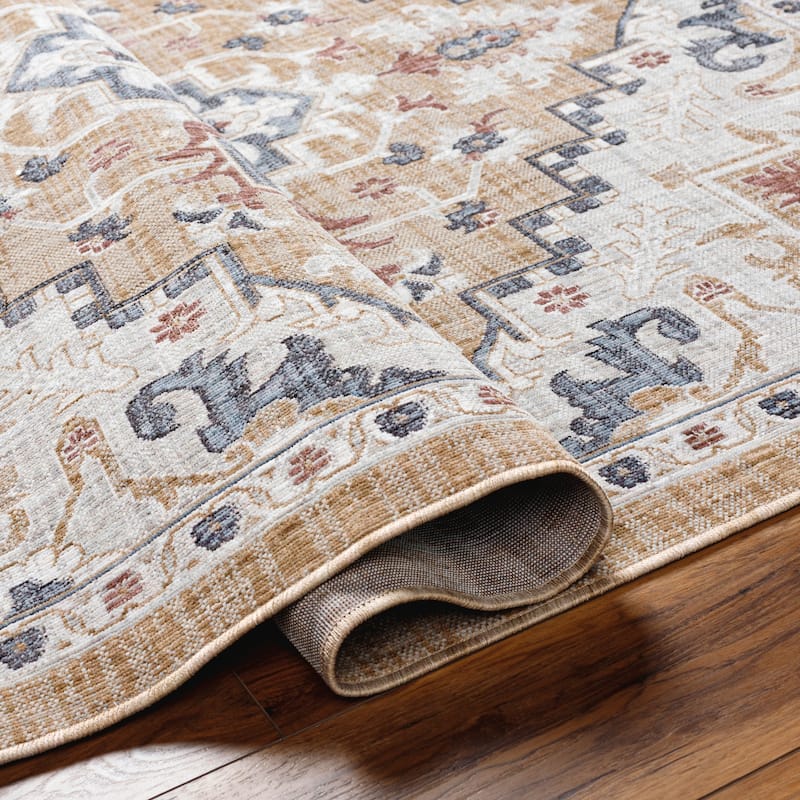 Livabliss Juliet Traditional Recycled Indoor / Outdoor Area Rug