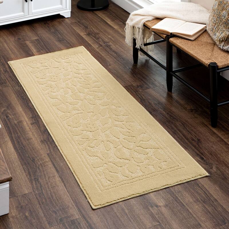 Mohawk Home Wellington Botanical Machine Washable Area Rug