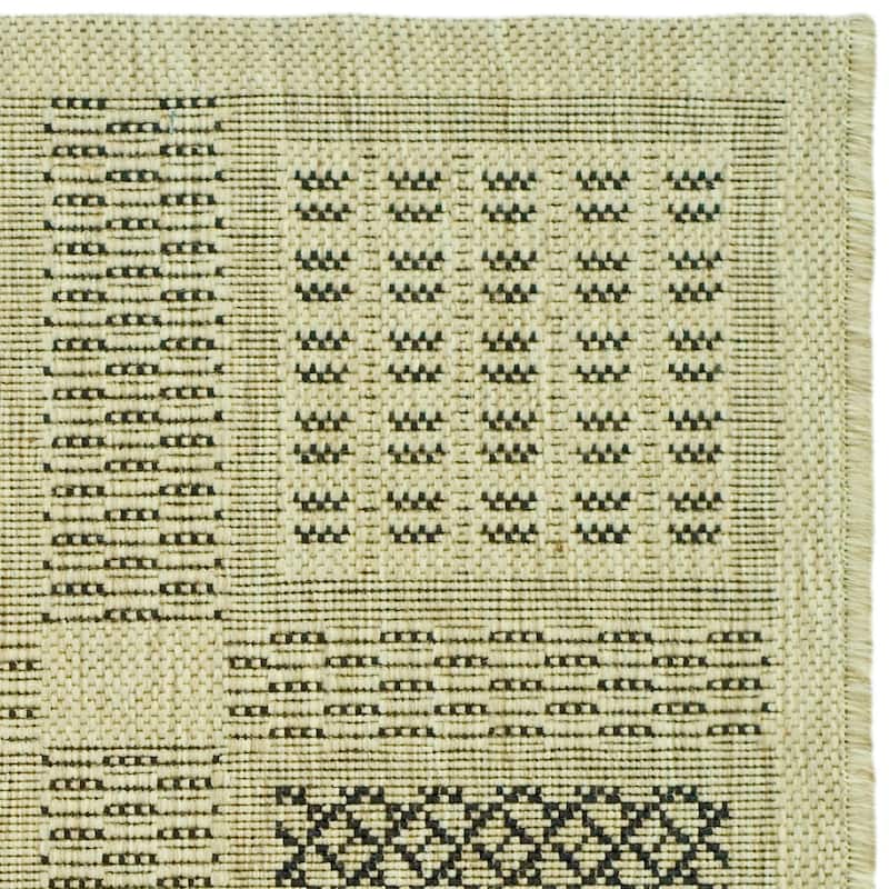 SAFAVIEH Courtyard Shirlee Indoor/ Outdoor Waterproof Patio Backyard Rug