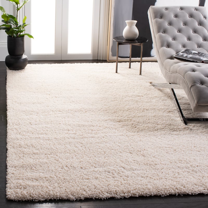 SAFAVIEH California Premium Shag Izat 2-inch Thick Area Rug - 5'3" x 7'6" - Ivory