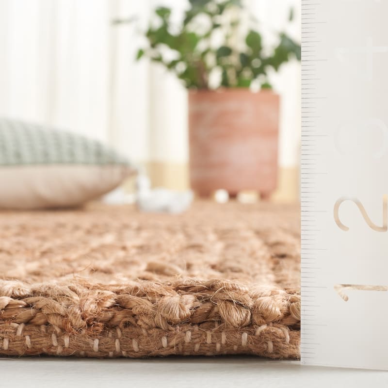 SAFAVIEH Handmade Natural Fiber Yaretzi Casual Hemp Rug