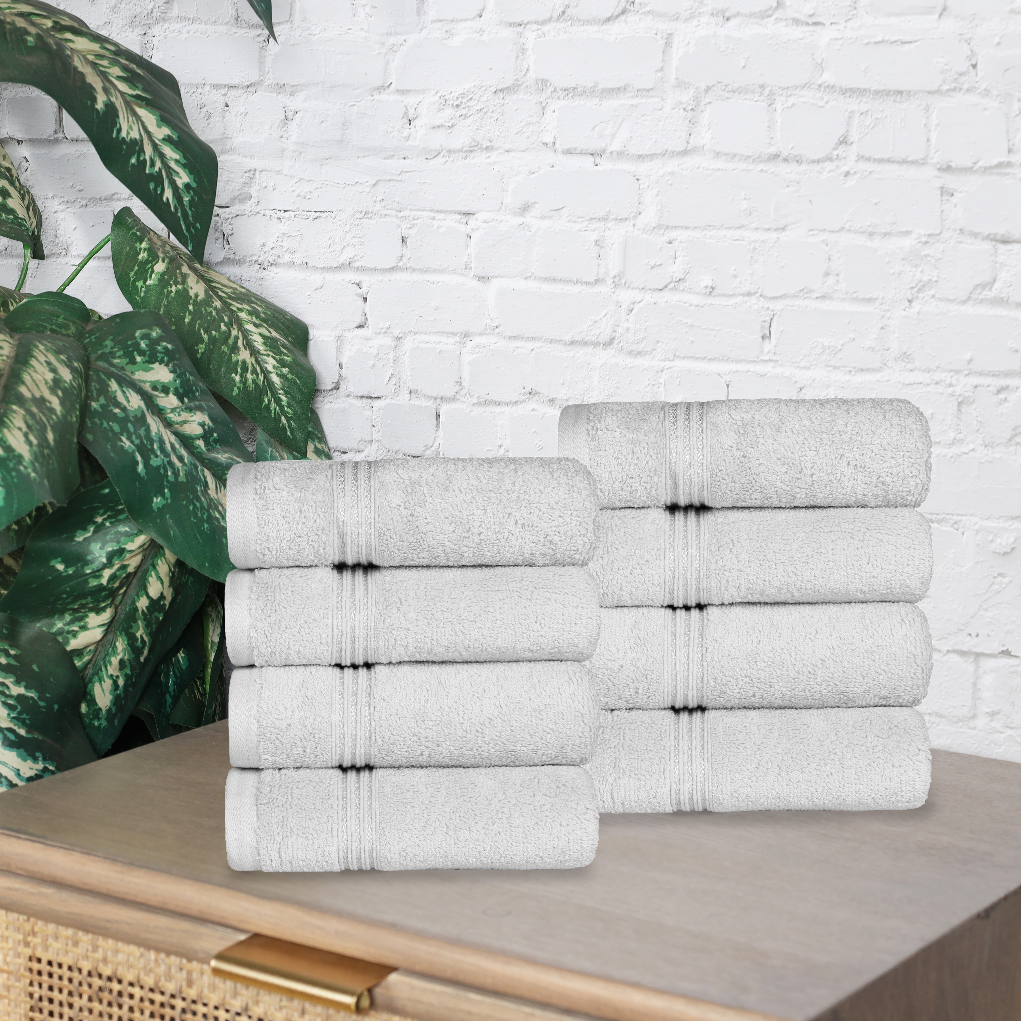 8 Pack Size 15 x 29 Inch Combed Cotton Towel White Super Soft Super Absorbent 