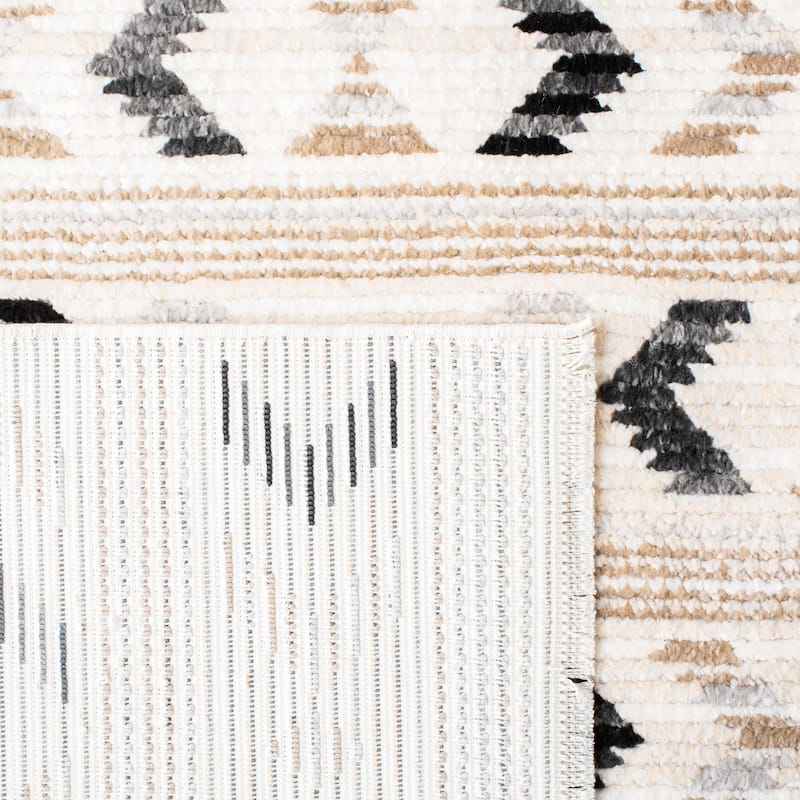SAFAVIEH Sedona Liivia Boho Tribal Fringe Rug