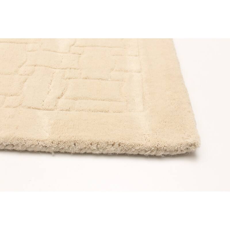 ECARPETGALLERY Hand Tufted Timeless Cream Wool Rug - 5'0 x 7'11