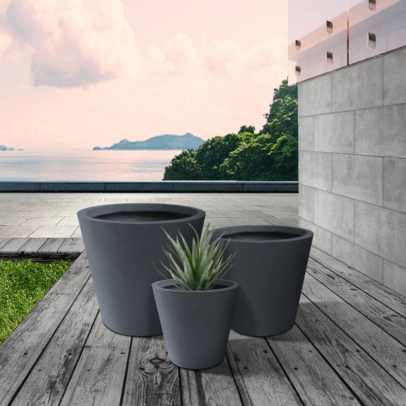 Kante Pure White Round Lightweight Concrete/Fiberglass Planters with Drainage Holes (Set of 3