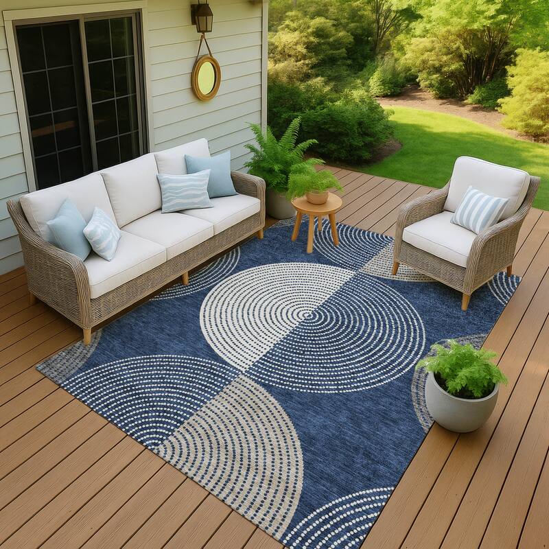 Machine Washable Indoor/ Outdoor Casual Circles Chantille Rug - Navy - 2'6" x 3'10"