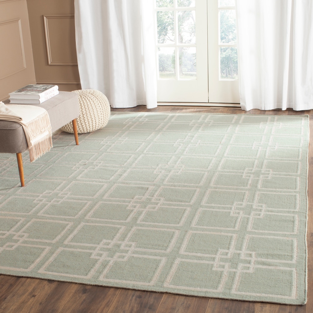 Martha Stewart by SAFAVIEH Square Dance Wool/ Banana Silk Rug