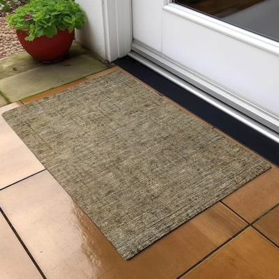 Machine Washable Indoor/ Outdoor Chantille Distressed Traditional Rug