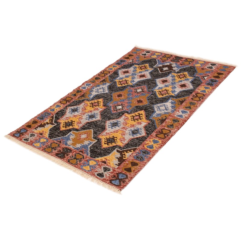Ankara FW Black, Red Kilim 5'2" x 8'0" - 5'2 x 8'0