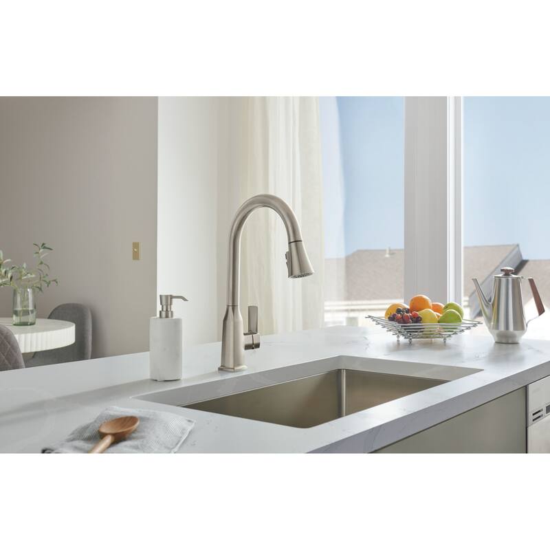 Peerless P7971LF Ezra 1.5 GPM Single Hole Pull Down Kitchen Faucet - Chrome