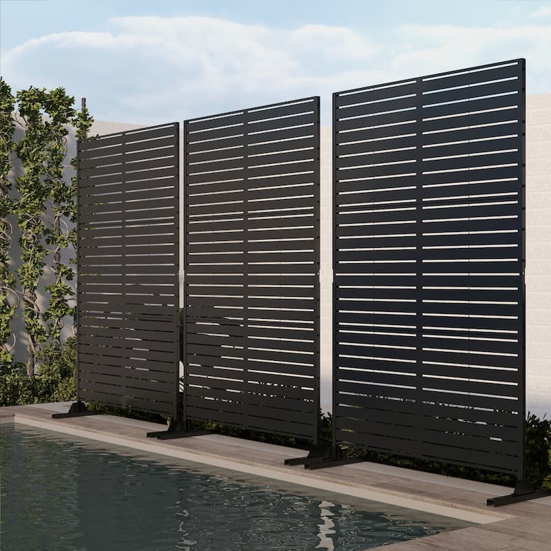Outdoor Privacy Screen with Stand for Patio Garden Metal Fence