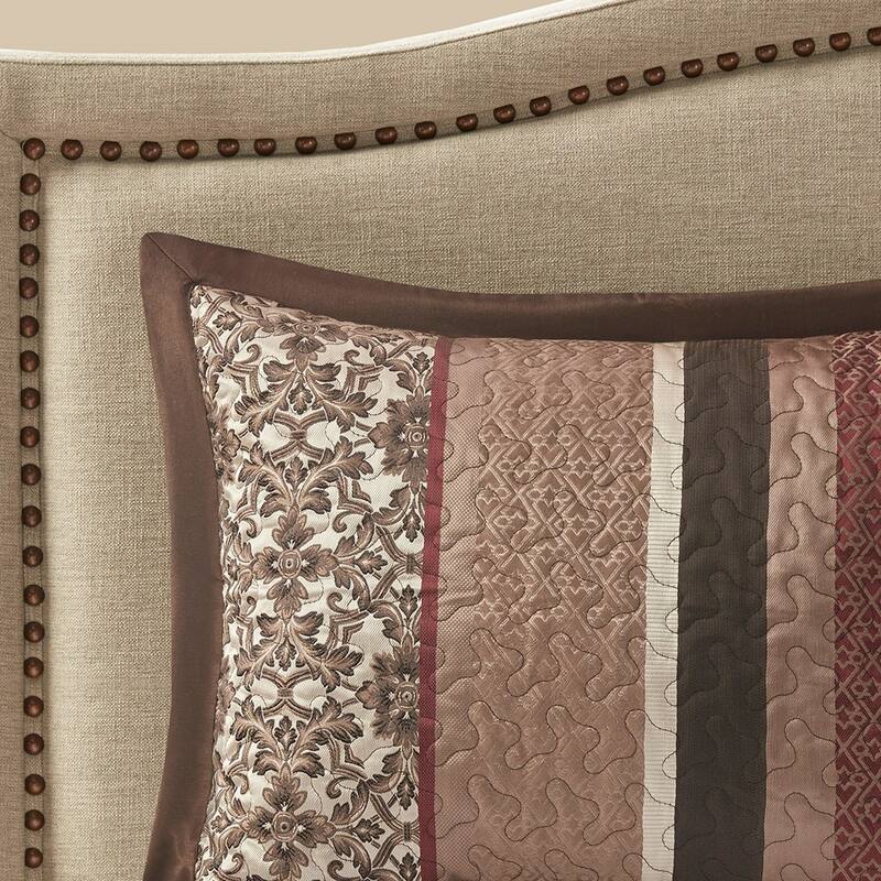 GDF Studio - Princeton 5-Piece Reversible Jacquard Quilt Set with Decorative Pillows