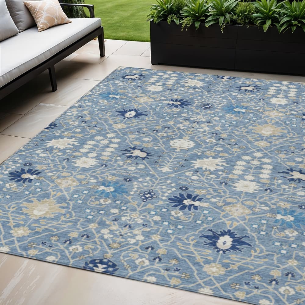 HomeRoots Oriental Traditional Rectangle Outdoor Rug