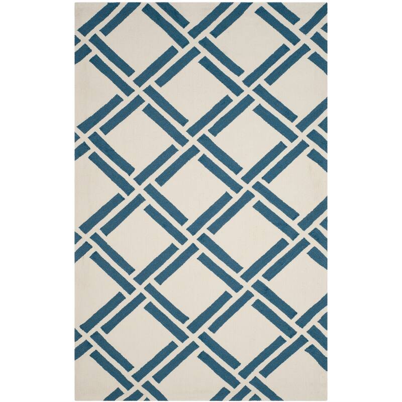SAFAVIEH Handmade Four Seasons Minoo Floral Rug