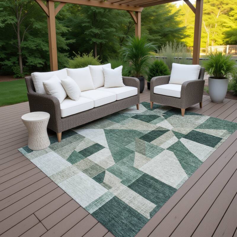 Machine Washable Indoor/ Outdoor Modern Geo Chantille Rug