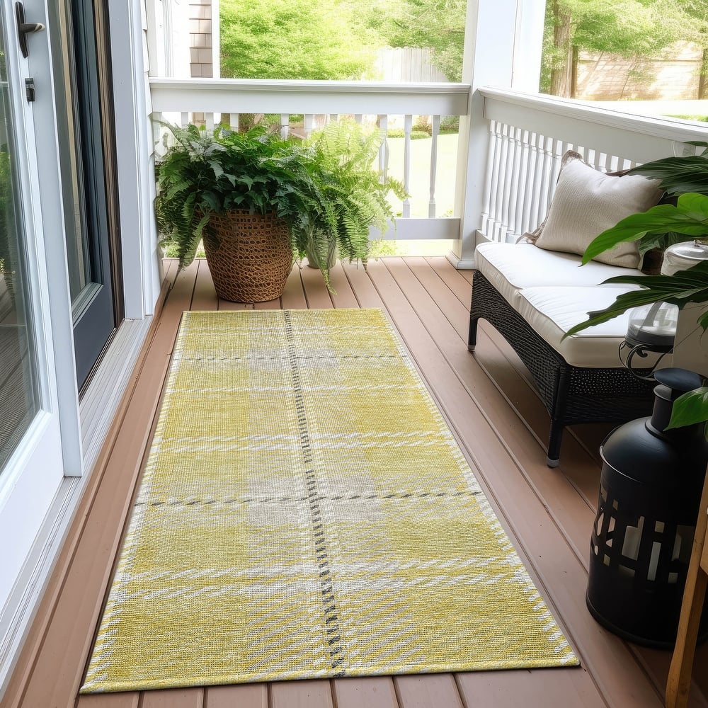 Machine Washable Indoor/ Outdoor Chantille Plaid Cozy Rug