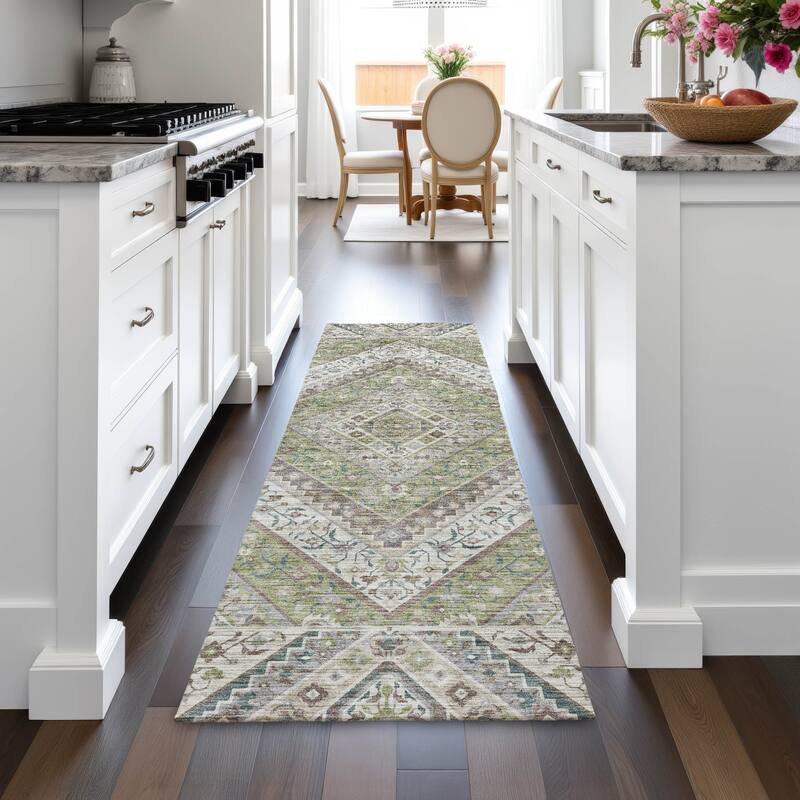 Machine Washable Indoor/Outdoor Traditional Ali Chantille Rug