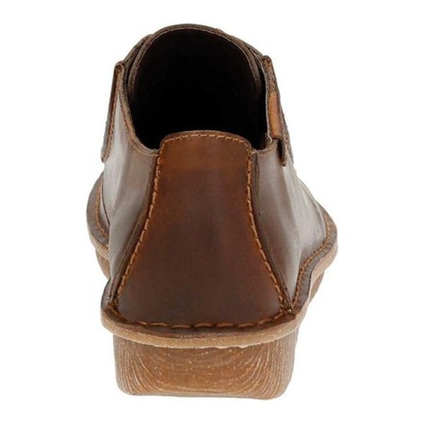 Funny Dream Lace Up Shoe Brown Nubuck 