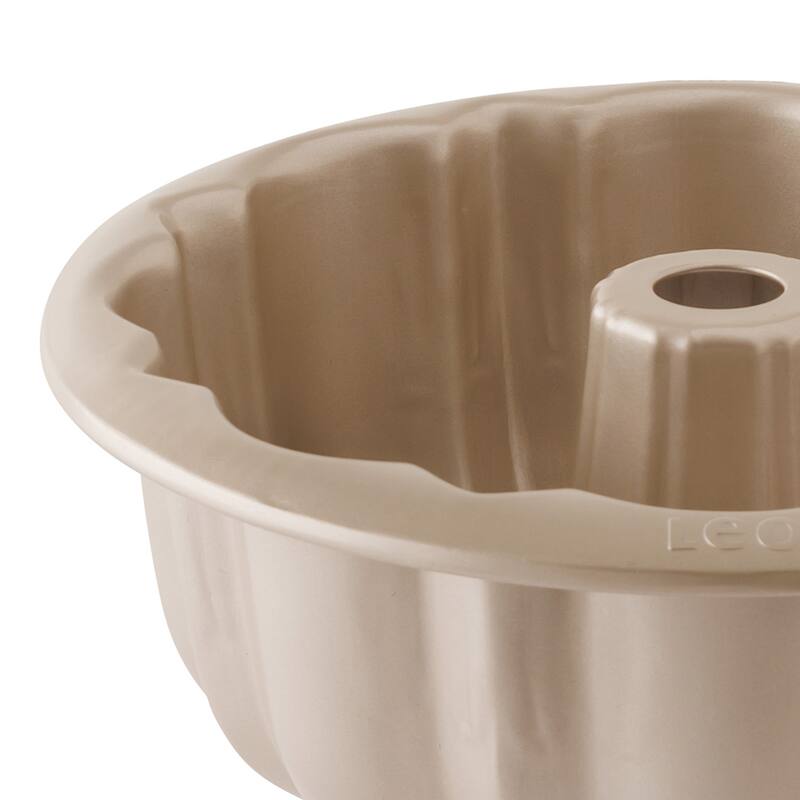 BergHOFF Balance Non-stick Carbon Steel Fluted Cake Pan 10.25"
