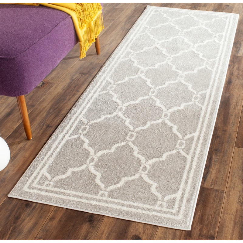 SAFAVIEH Amherst Nargis Modern Rug - 2'3" x 7' Runner - Light Grey/Ivory