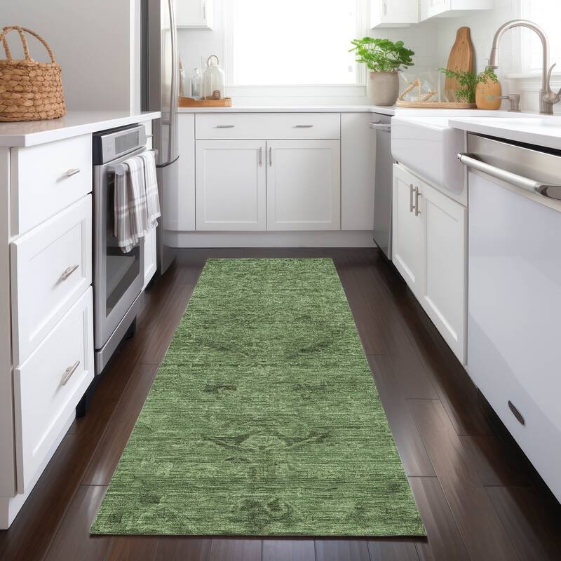 Machine Washable Indoor/ Outdoor Vintage Traditional Chantille Rug - Fern - 2'3" x 7'6"