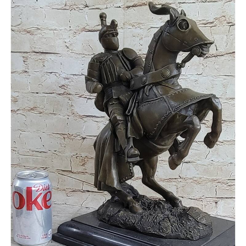 Handmade Medieval Armored Knight Imitative Horse With Jousting Statue Sculpture Figure