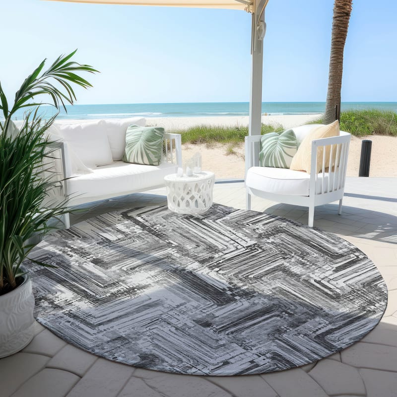 Machine Washable Indoor/ Outdoor Chantille Modern Chevron Rug