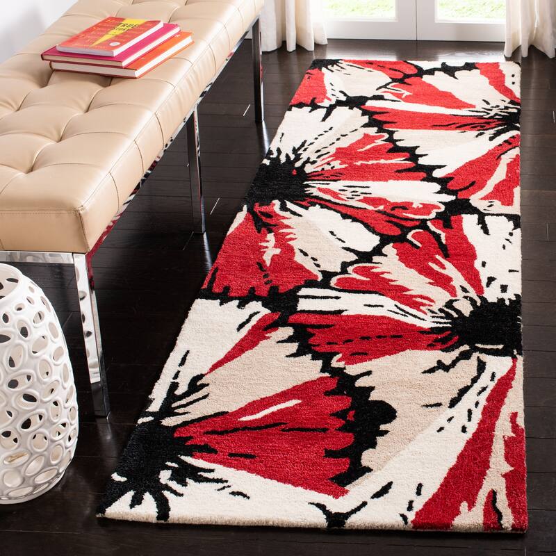 SAFAVIEH Handmade Soho Tyesha Floral N.Z. Wool Rug - 2'6" x 8' Runner - Black/Red