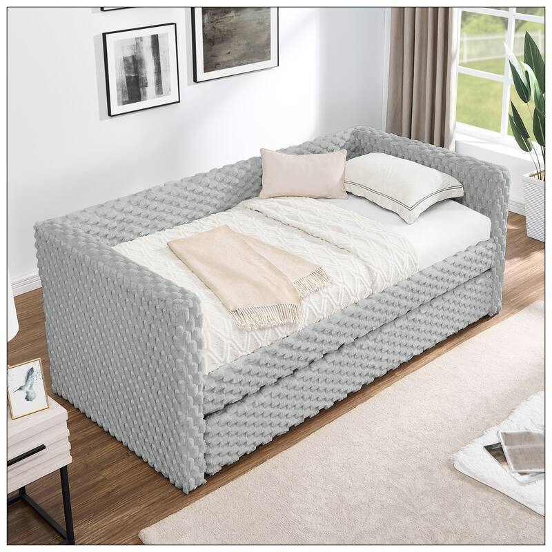 Twin Size Daybed The bottom pulls out to form a bed