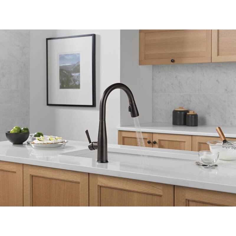 Delta 9113TL-DST Essa 1.8 GPM Single Hole Pull Down Touchless Kitchen