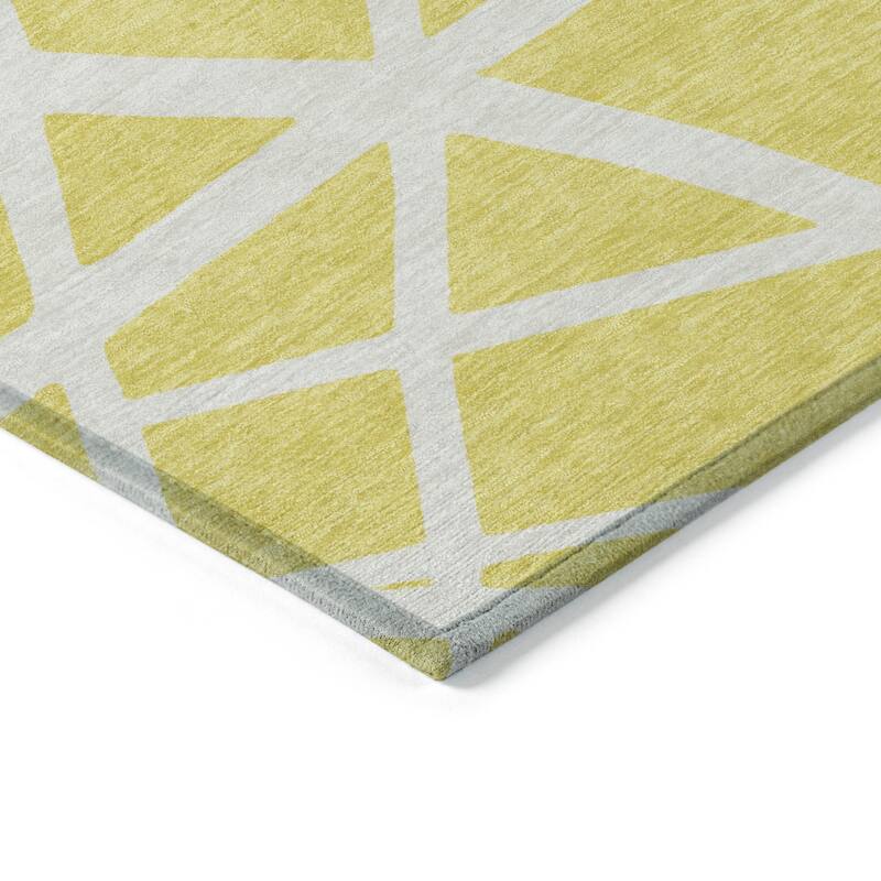 HomeRoots Geometric Transitional Rectangle Outdoor Rug