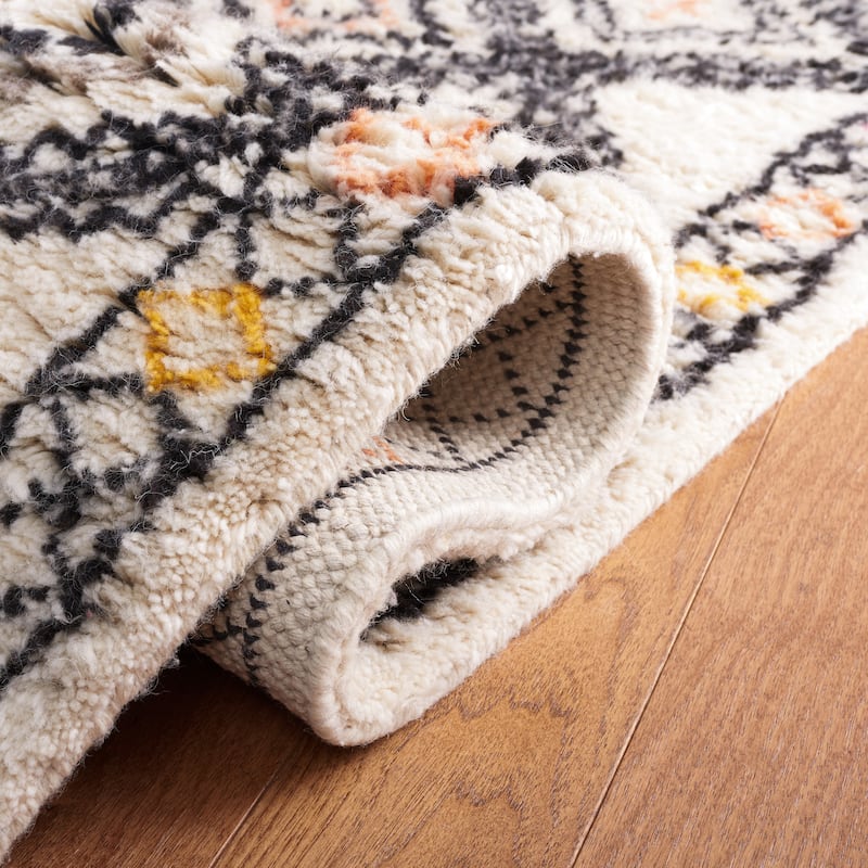 SAFAVIEH Hand-knotted Kenya Farnaz Southwestern Tribal Wool Rug