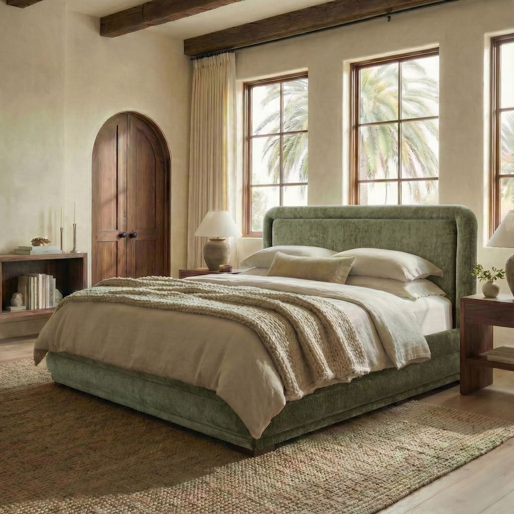 SAFAVIEH Couture Jollie Chenille Bed