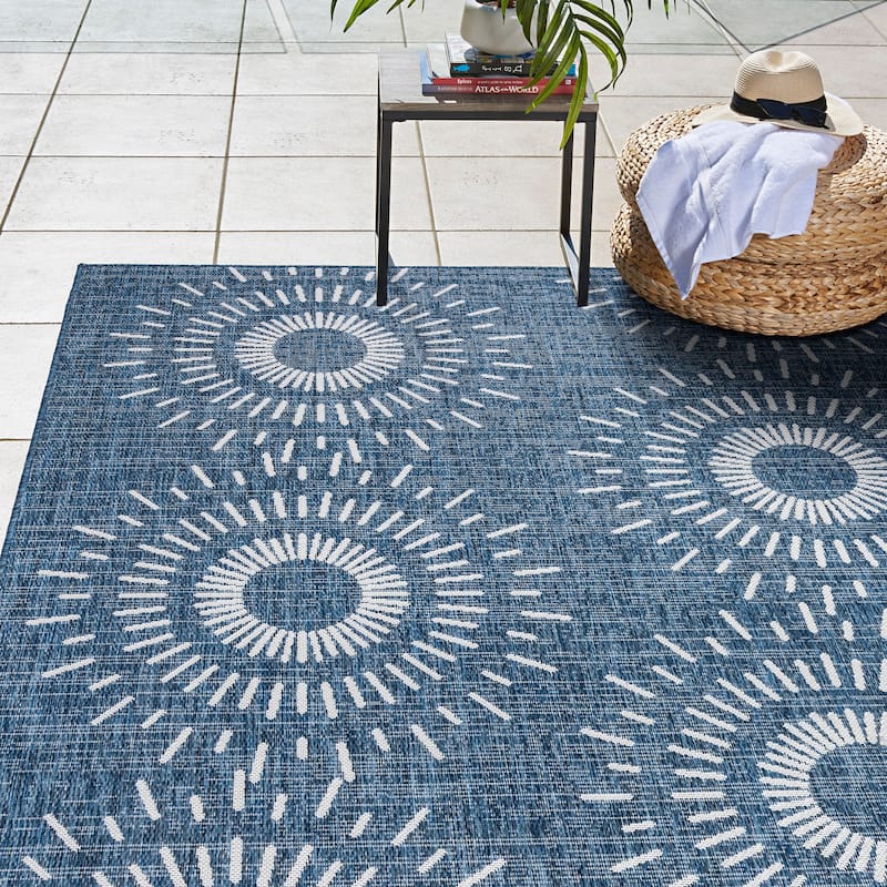 Gertmenian Savara Global Geometric Polypropylene Indoor Outdoor Performance Flatweave Area Rug Collection