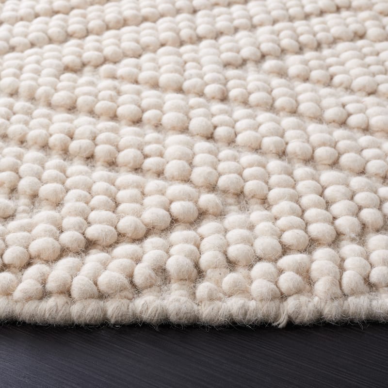 SAFAVIEH Natura Edita Handmade Wool Rug