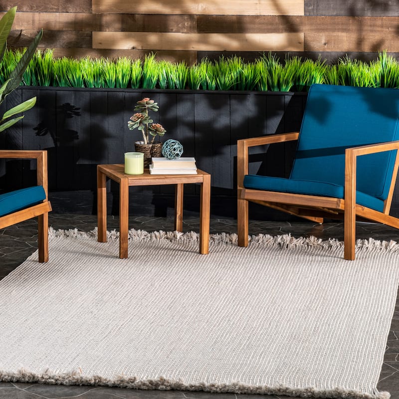 Nuloom Braided Courtney Tassel Indoor/Outdoor Area Rug - 8' Square - Ivory