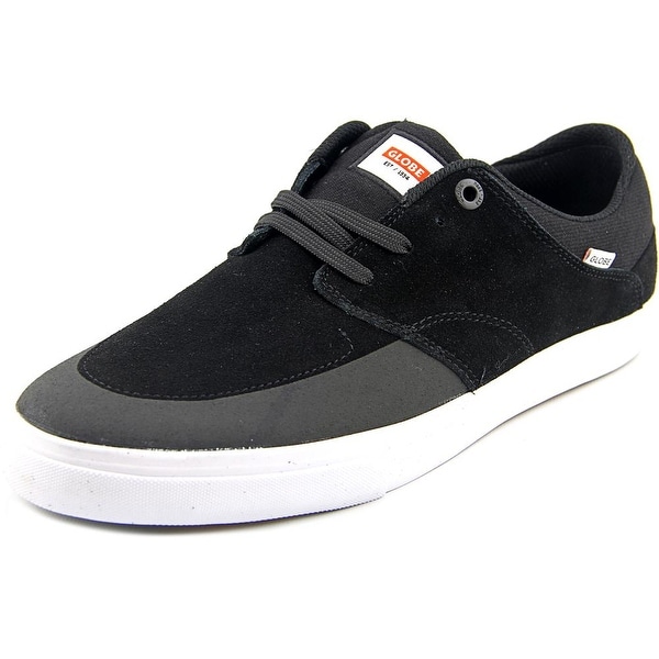 globe chase shoes