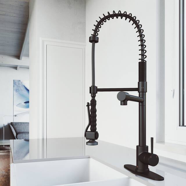 VIGO Zurich Pull-Down Spray Kitchen Faucet - Faucet with Deck Plate - Matte Black