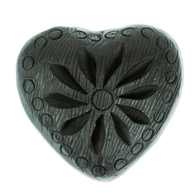 Novica Handmade Heart & Flower Barro Negro Mini Jewelry Box