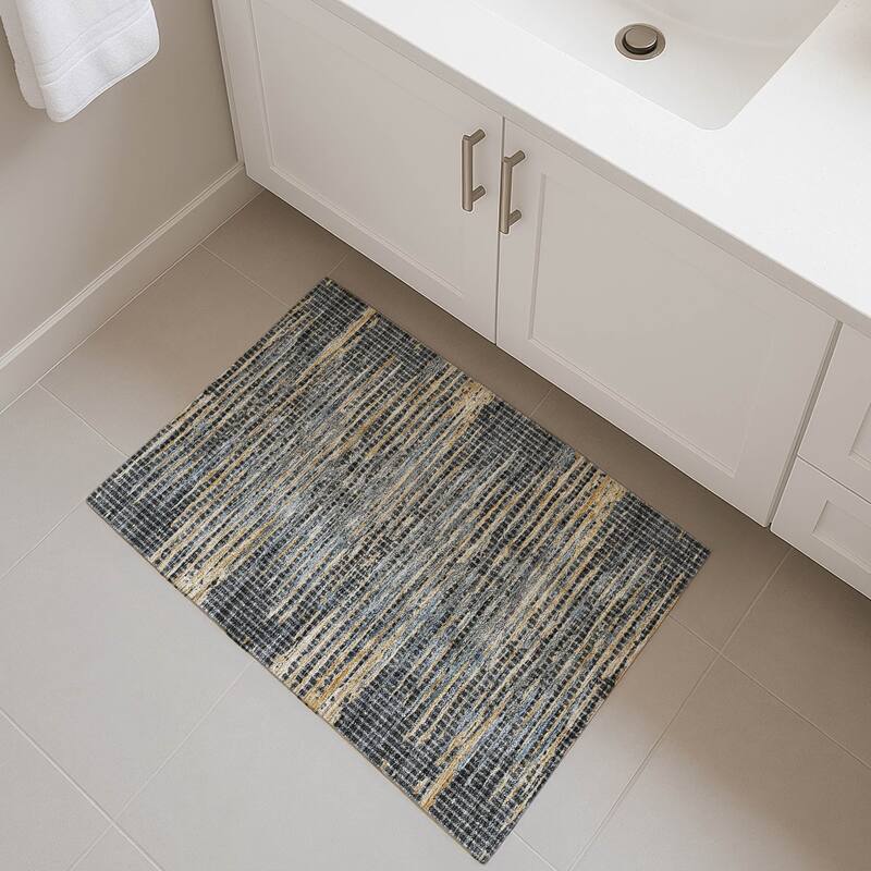 Machine Washable Indoor/ Outdoor Casual Keystone Chantille Rug