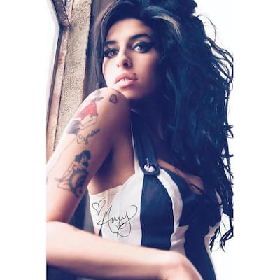 Amy Whinehouse Art Poster - 24 x 36 Inch
