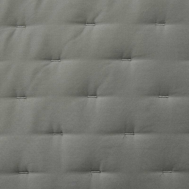 HiEnd Accents Premium 100% Lyocell Silky Soft Modern Contemporary 3 Piece Quilt Set