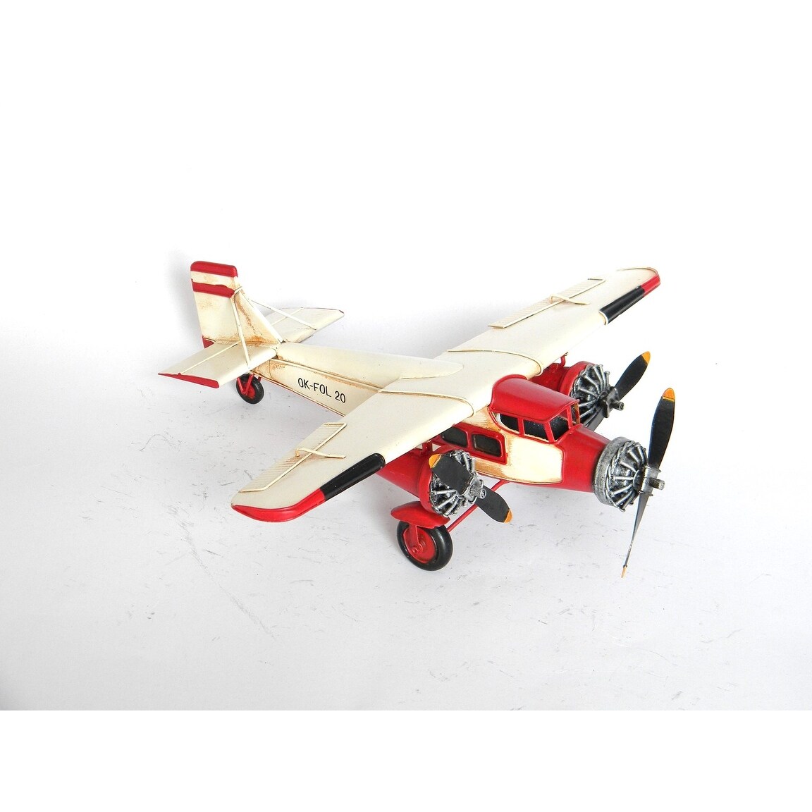 small metal toy airplanes